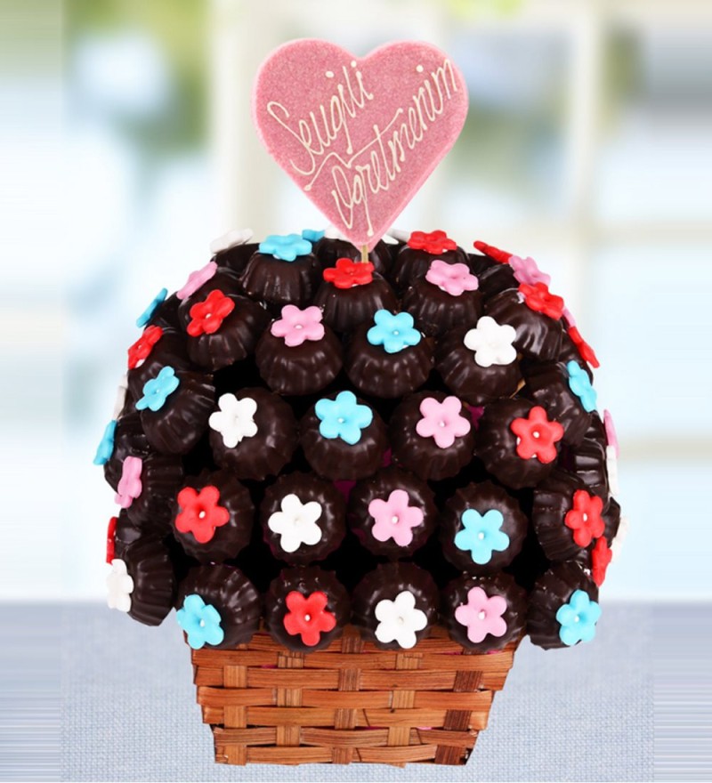 Renk Çikolata Sepeti