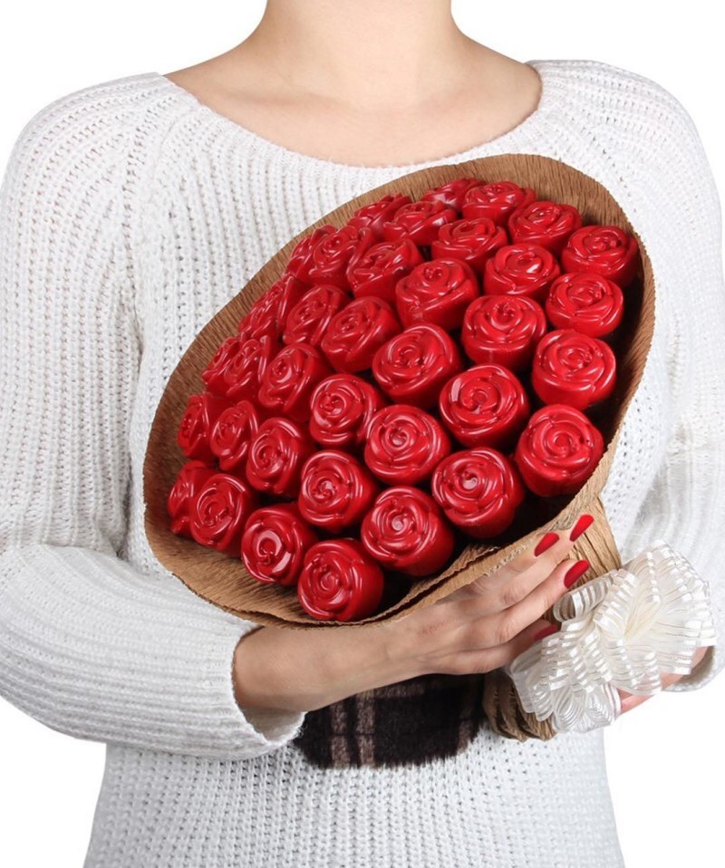 Kırmızı Çikolata Gül 